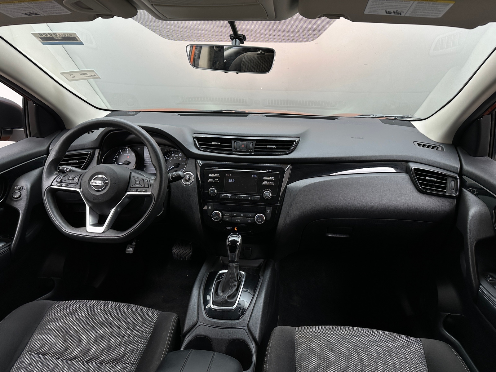Thumbnail: 2017 Nissan Rogue Sport - 3