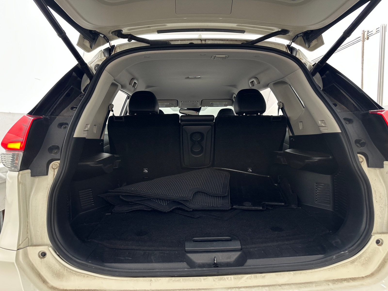 Thumbnail: 2017 Nissan Rogue - 6