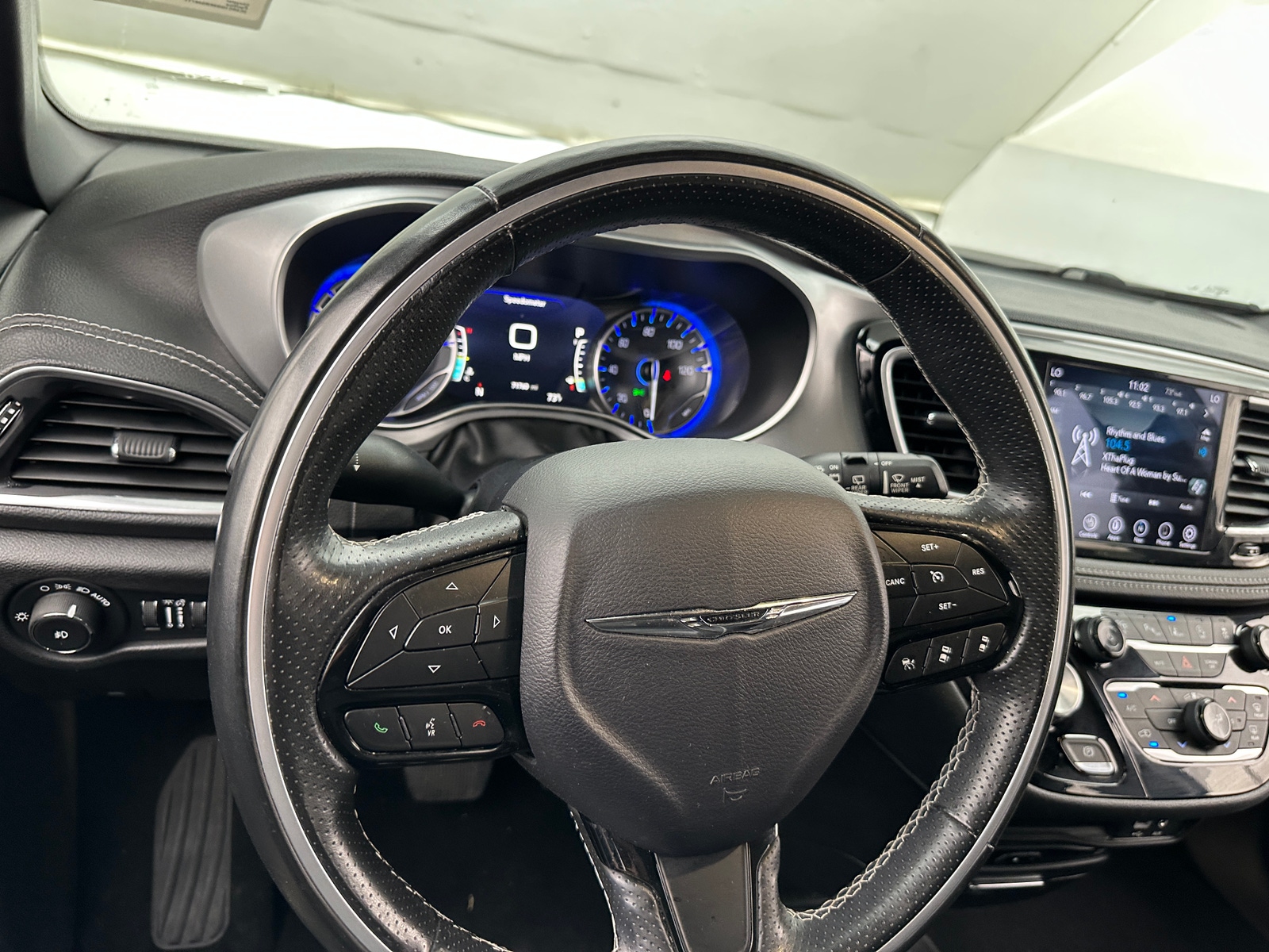 Thumbnail: 2019 Chrysler Pacifica - 4