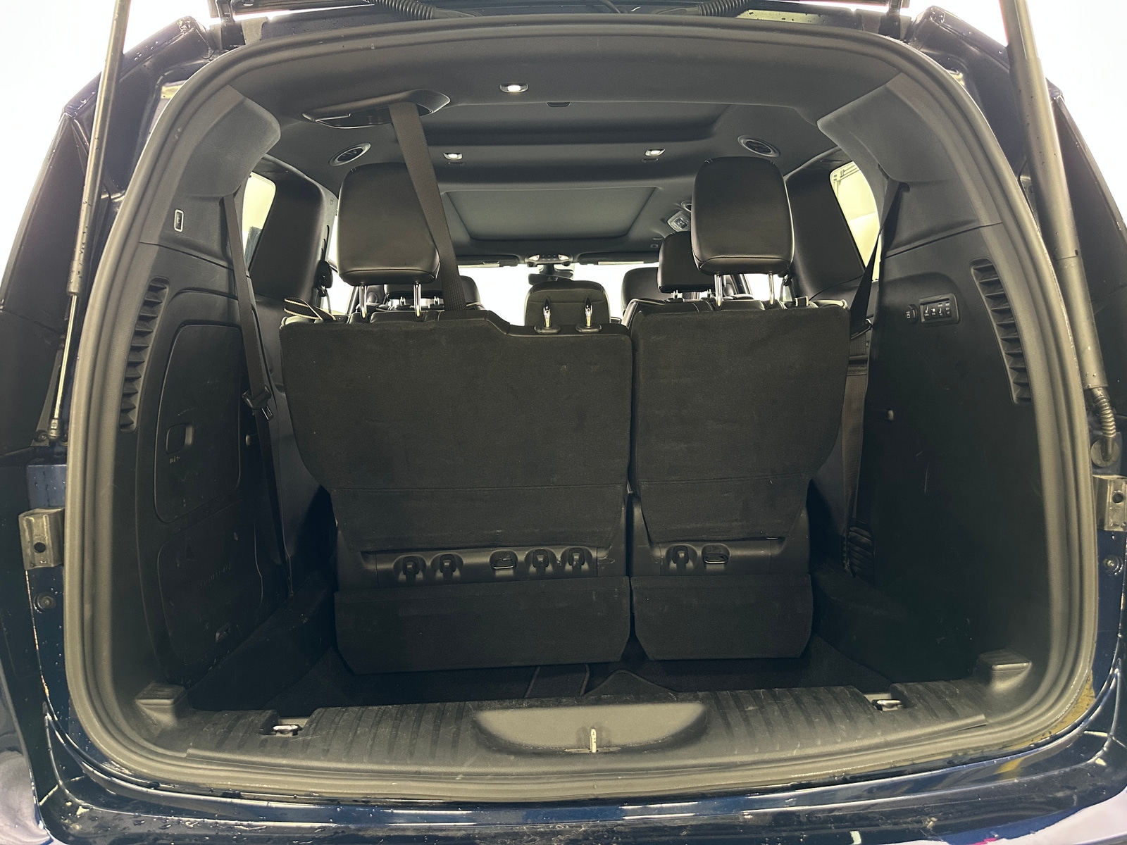 Thumbnail: 2019 Chrysler Pacifica - 6