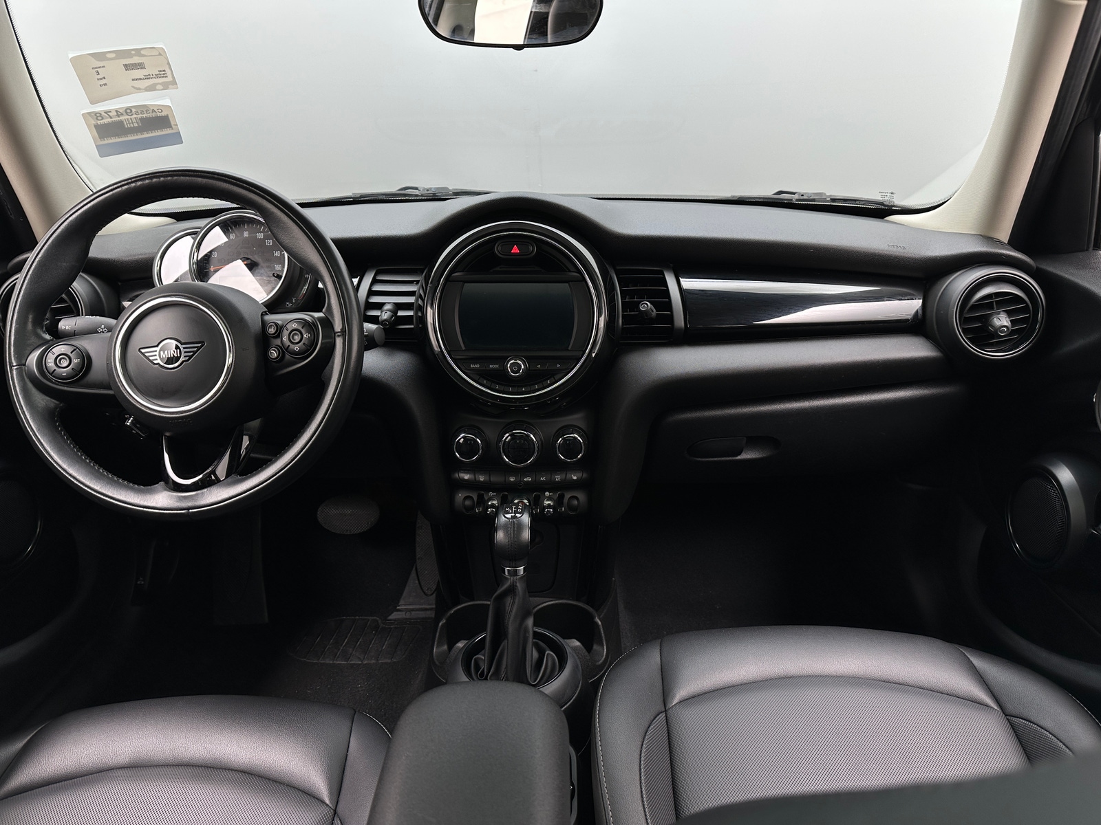 Thumbnail: 2019 MINI Cooper Hardtop - 2