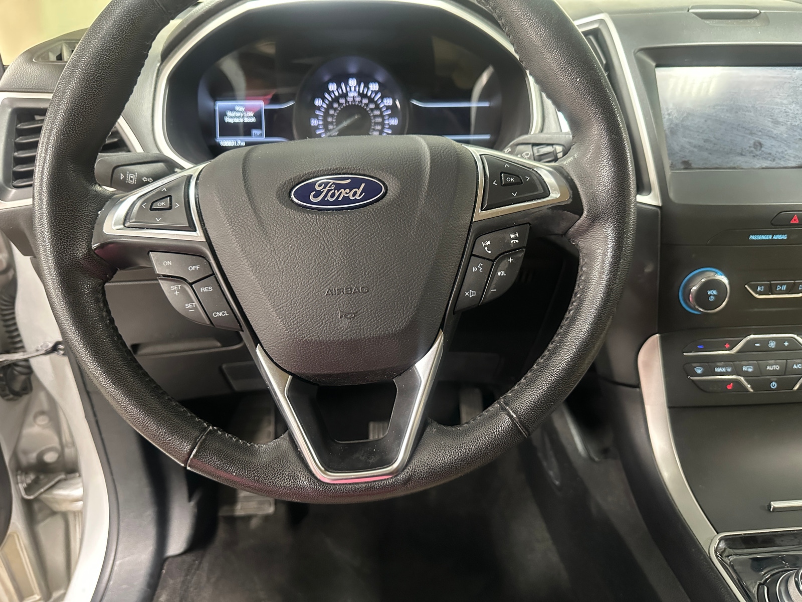 Thumbnail: 2019 Ford Edge - 4