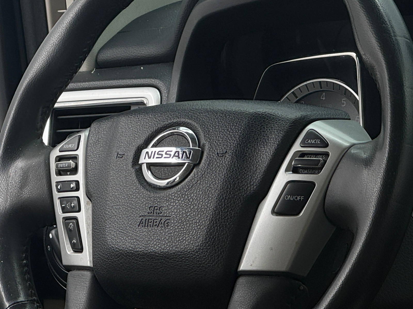 Thumbnail: 2018 Nissan Titan - 5