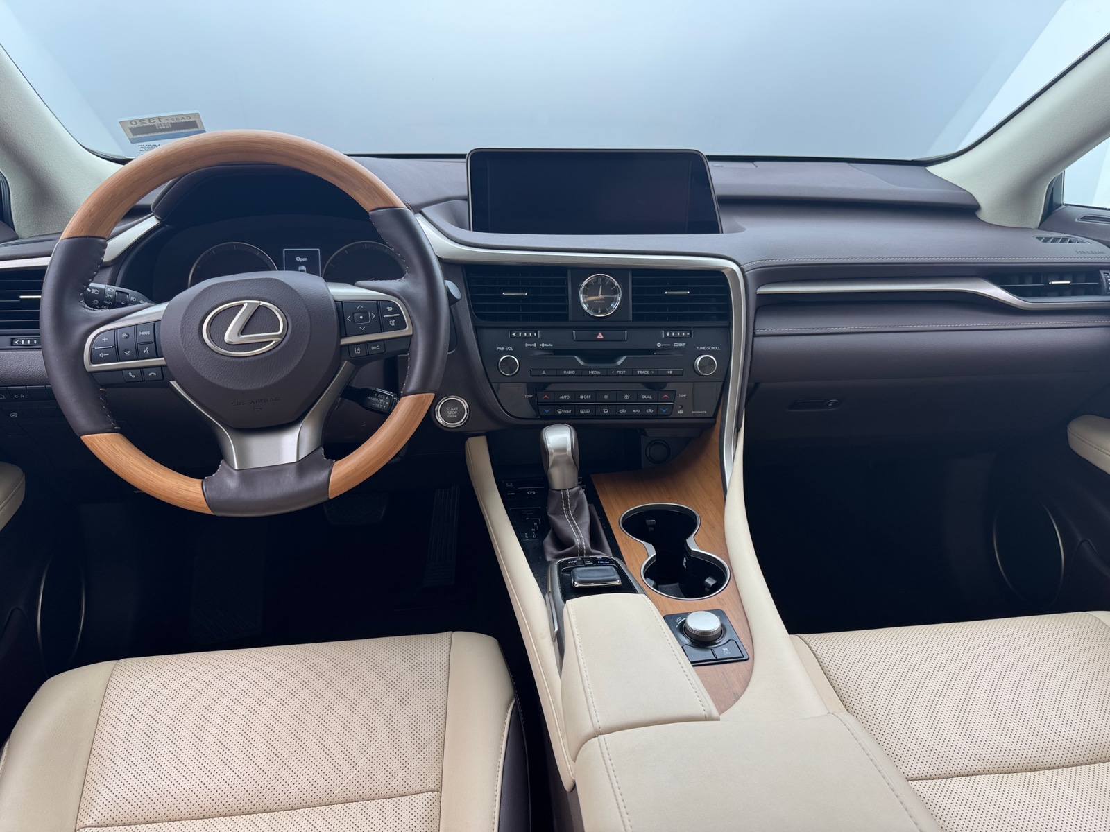 Thumbnail: 2019 Lexus RX - 3