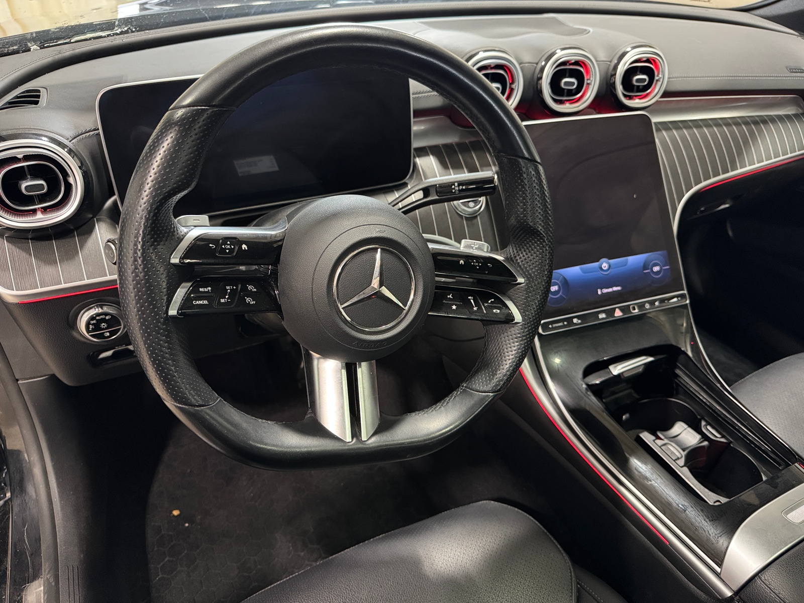 Thumbnail: 2022 Mercedes-Benz C-Class - 2