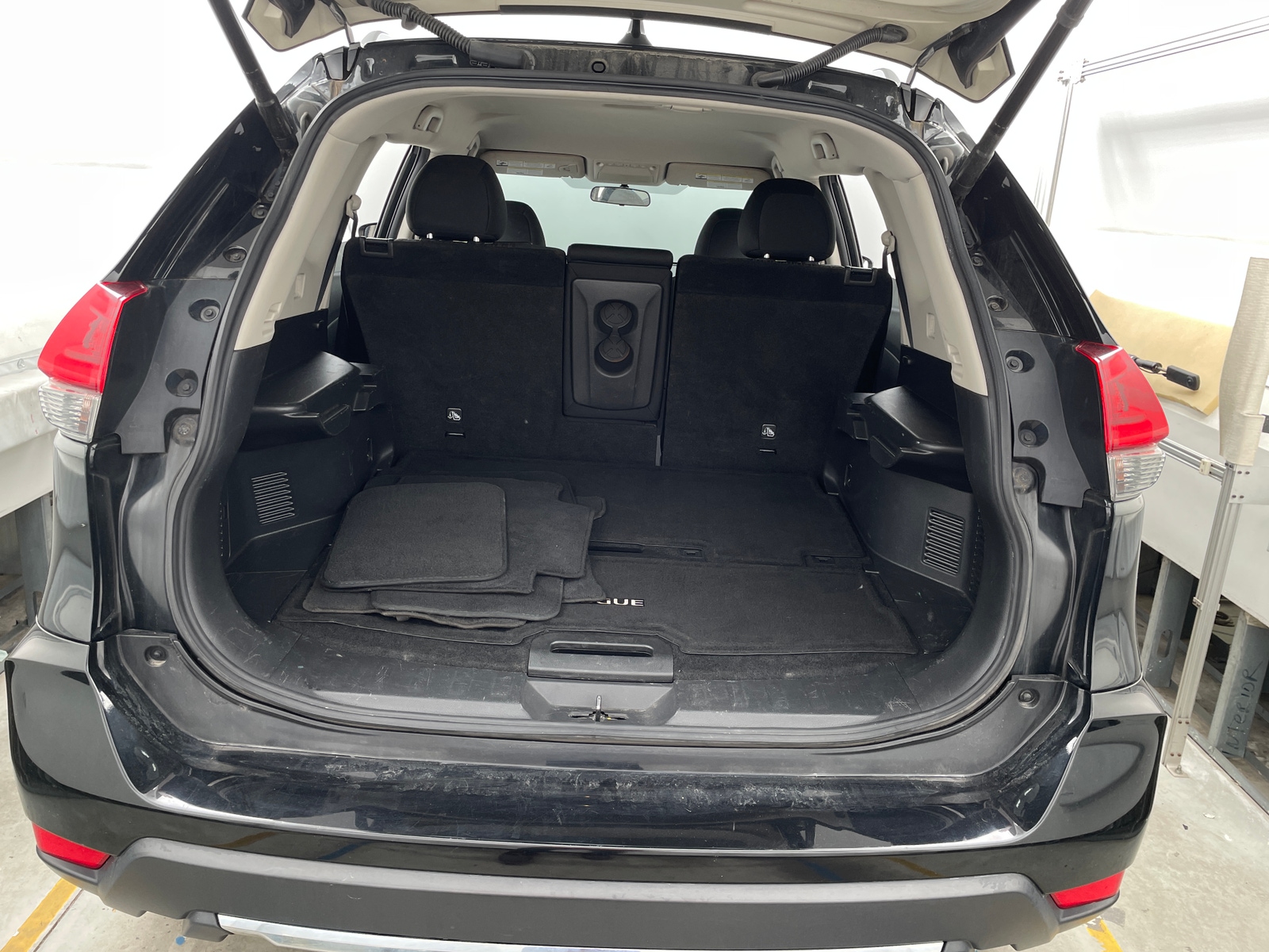 Thumbnail: 2018 Nissan Rogue - 7