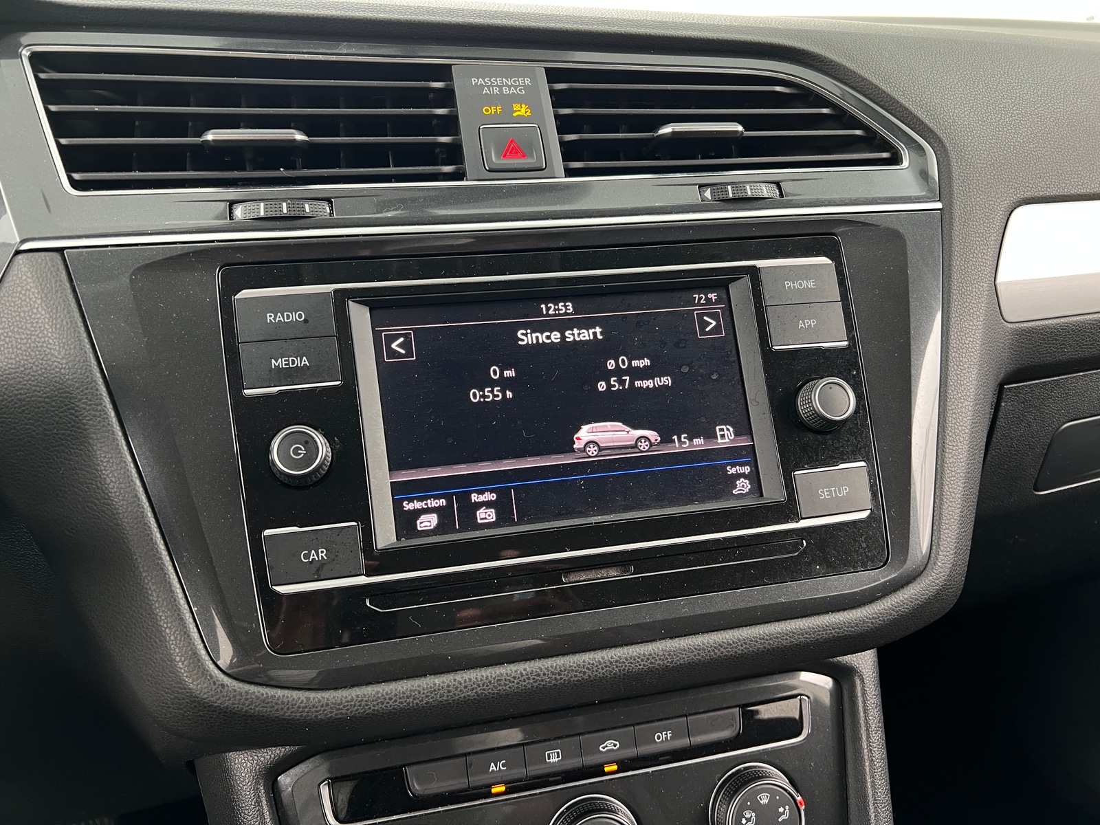 Thumbnail: 2018 Volkswagen Tiguan - 4