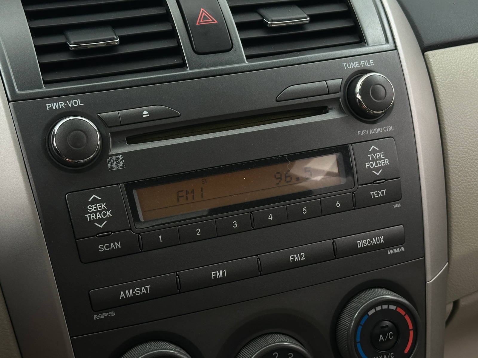 Thumbnail: 2011 Toyota Corolla - 4