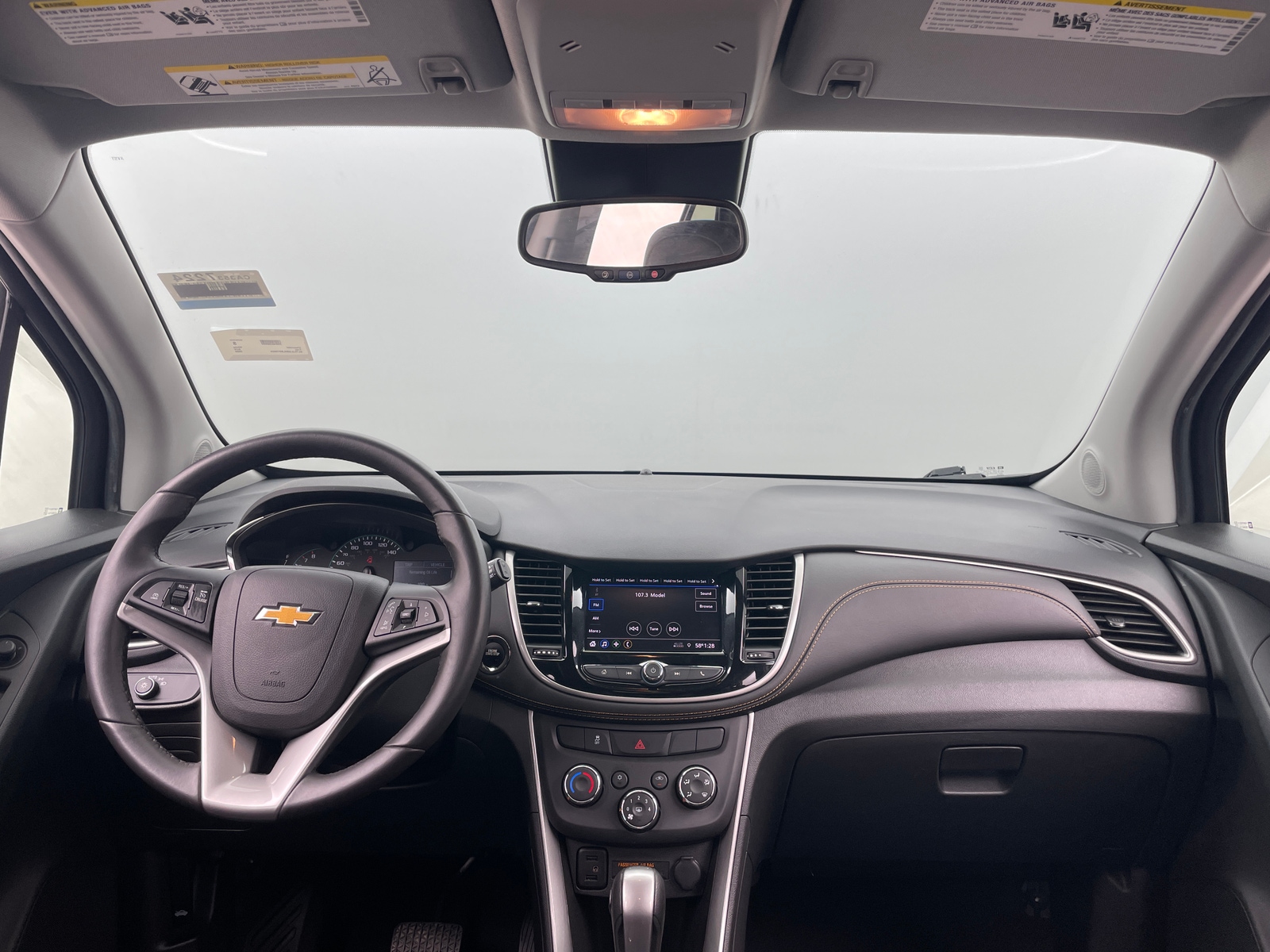 Thumbnail: 2020 Chevrolet Trax - 3