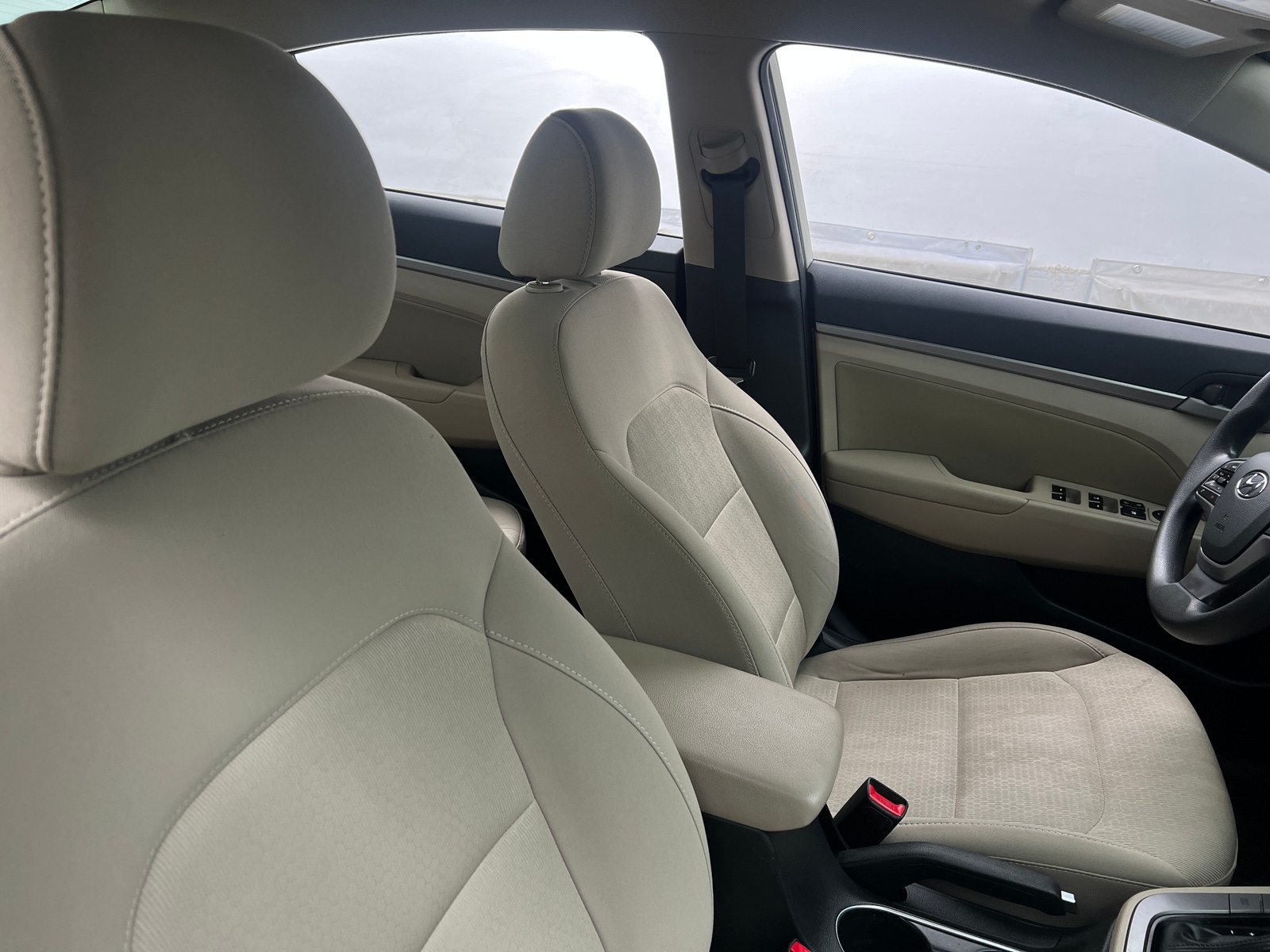 Thumbnail: 2017 Hyundai Elantra - 2