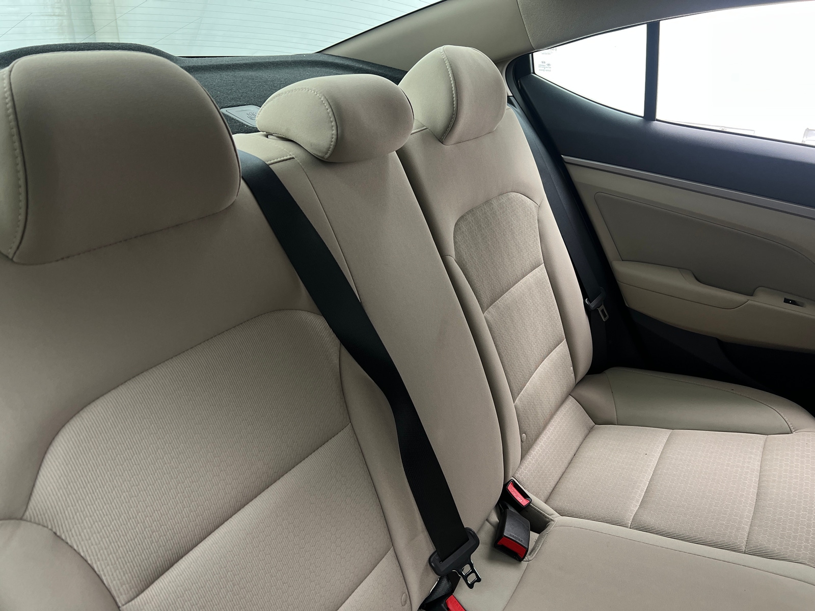 Thumbnail: 2017 Hyundai Elantra - 6