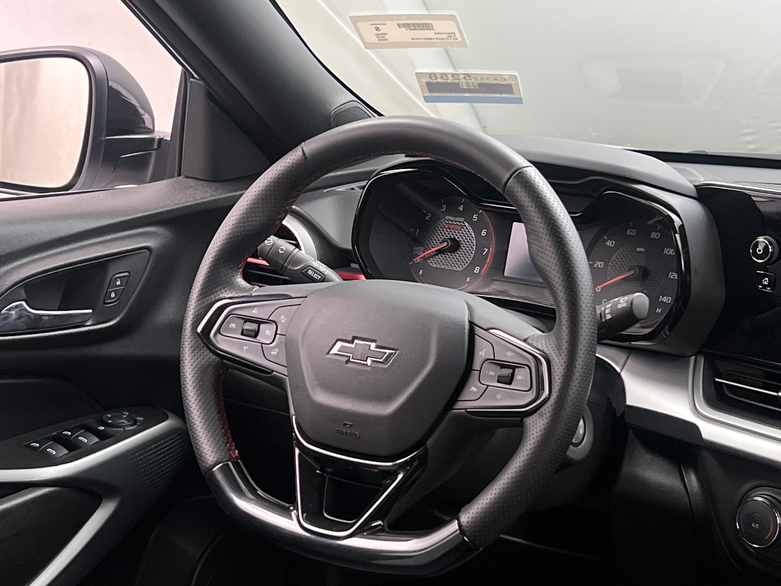 Thumbnail: 2025 Chevrolet Trax - 5