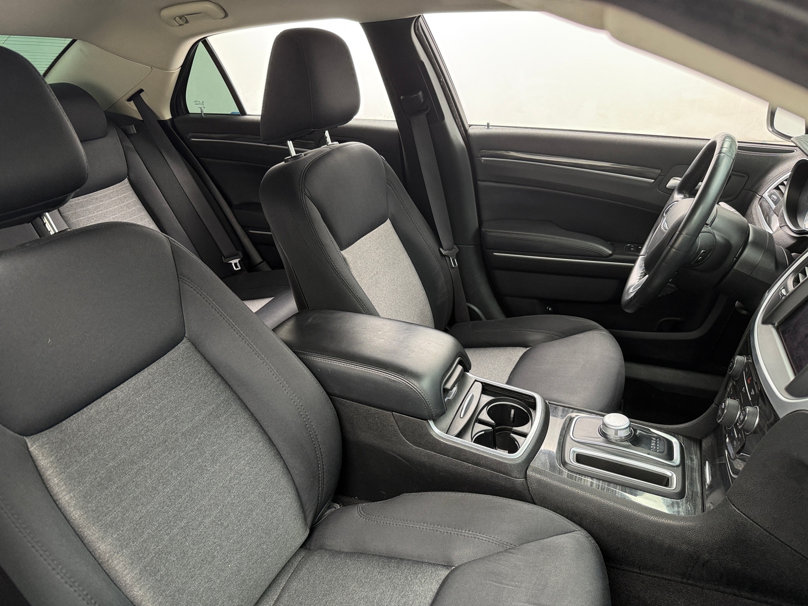Thumbnail: 2019 Chrysler 300 - 2
