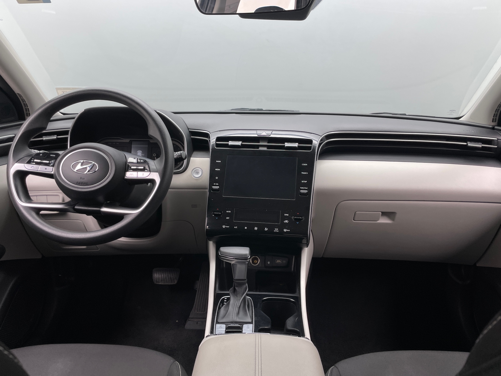 Thumbnail: 2024 Hyundai Tucson - 3