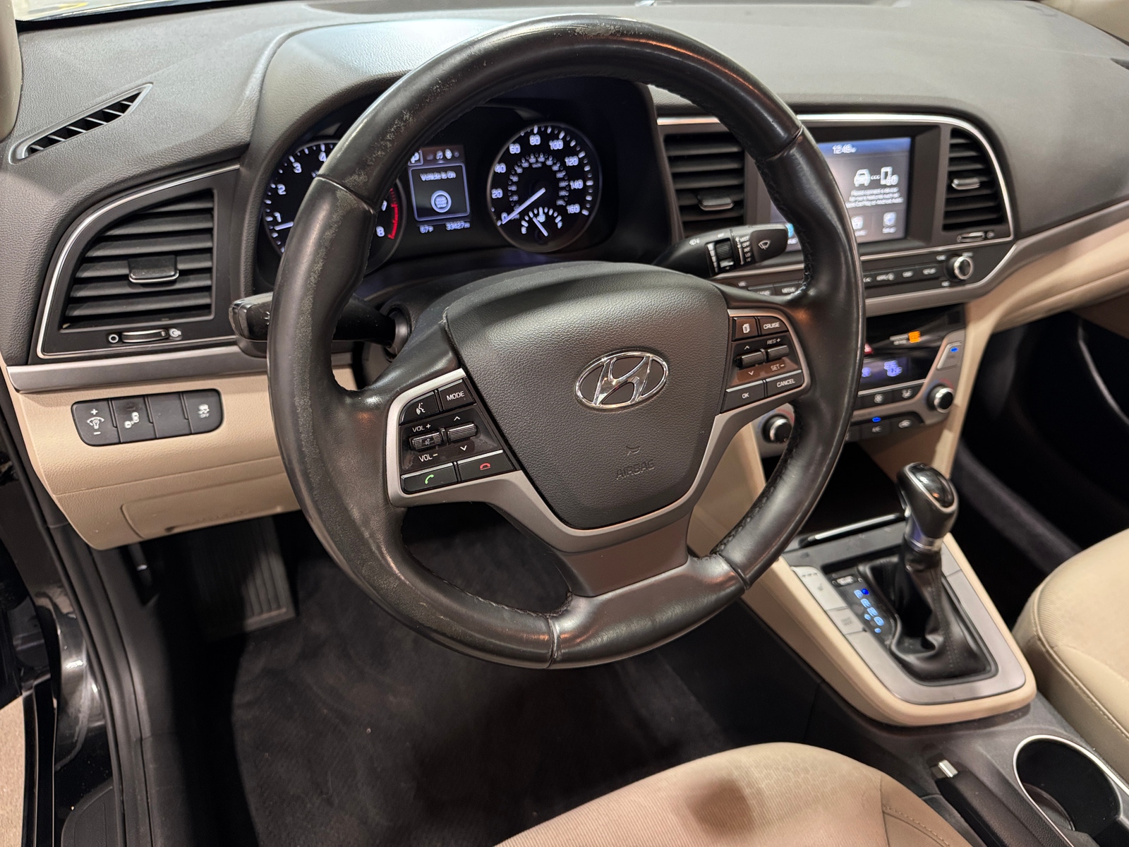 Thumbnail: 2017 Hyundai Elantra - 3