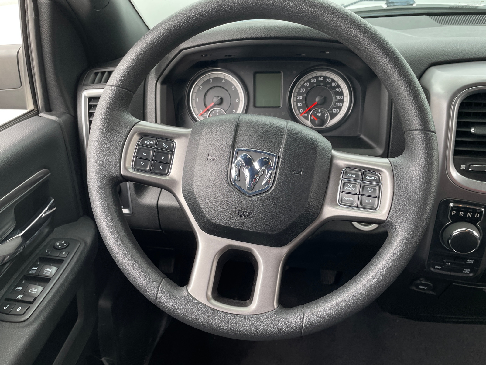 Thumbnail: 2021 RAM 1500 Classic - 5
