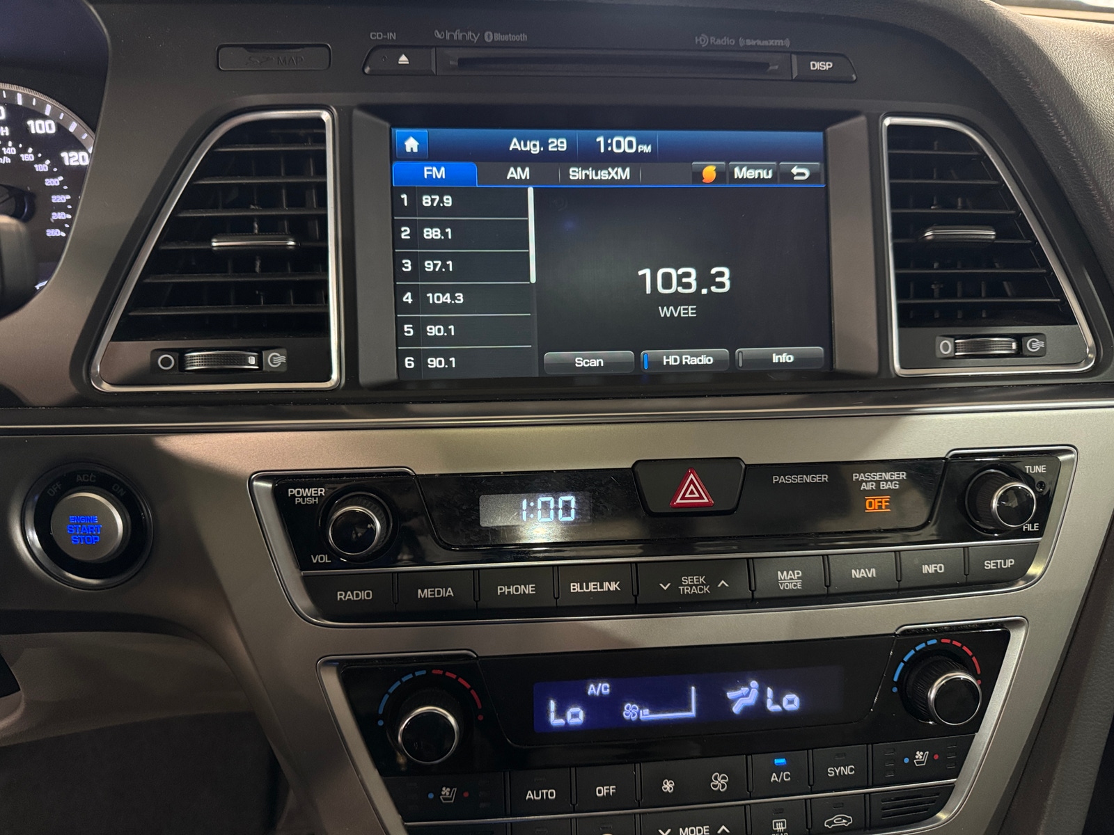 Thumbnail: 2016 Hyundai Sonata - 3