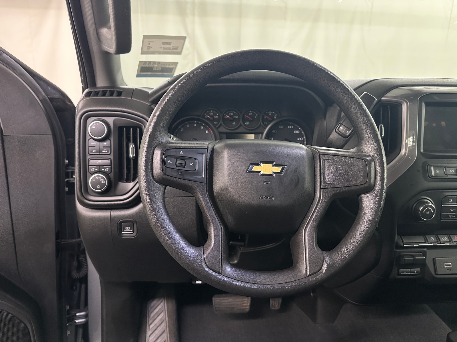 Thumbnail: 2020 Chevrolet Silverado 1500 - 5