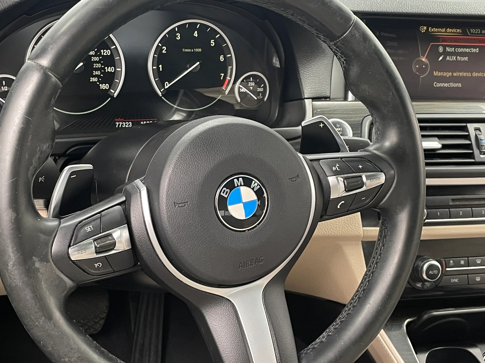 Thumbnail: 2016 BMW 5 Series - 4