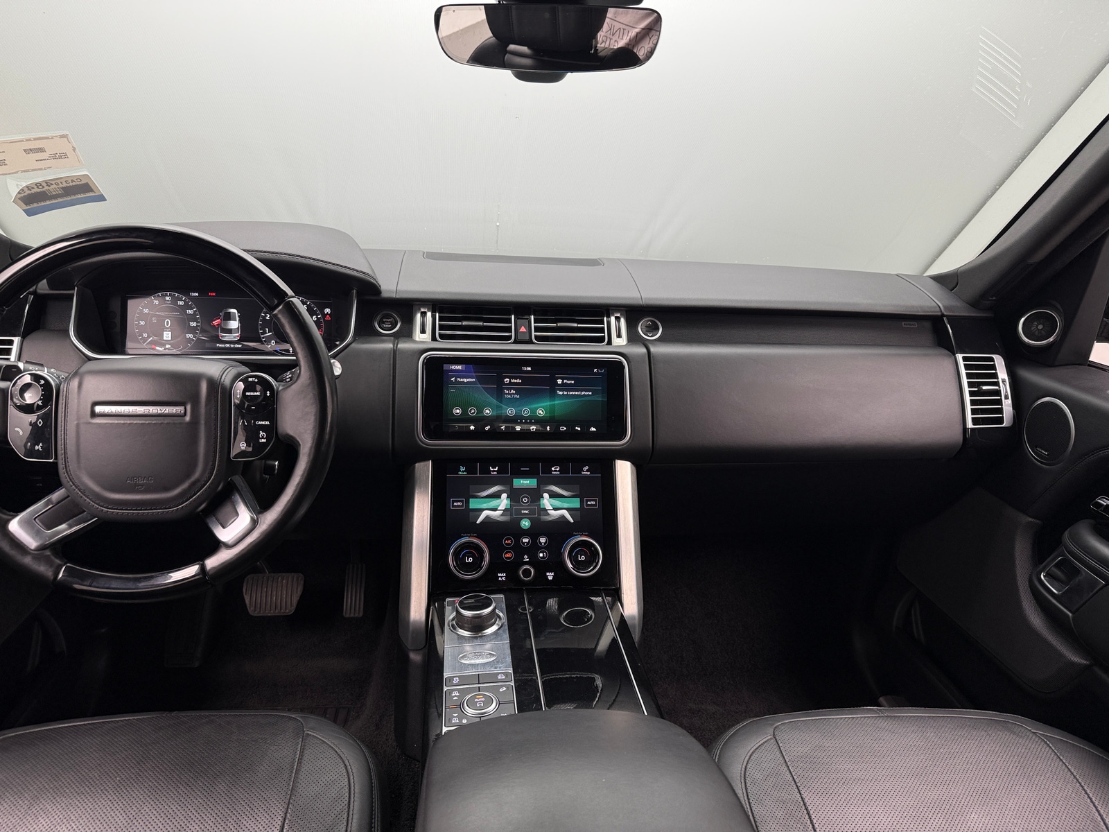 Thumbnail: 2018 Land Rover Range Rover - 2