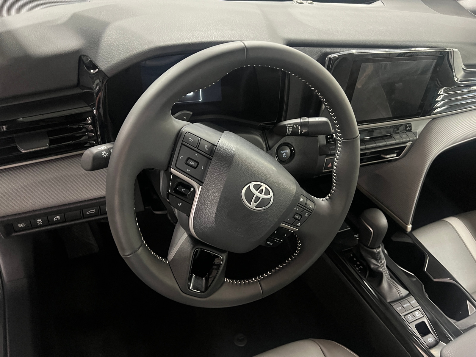 Thumbnail: 2025 Toyota Camry - 4