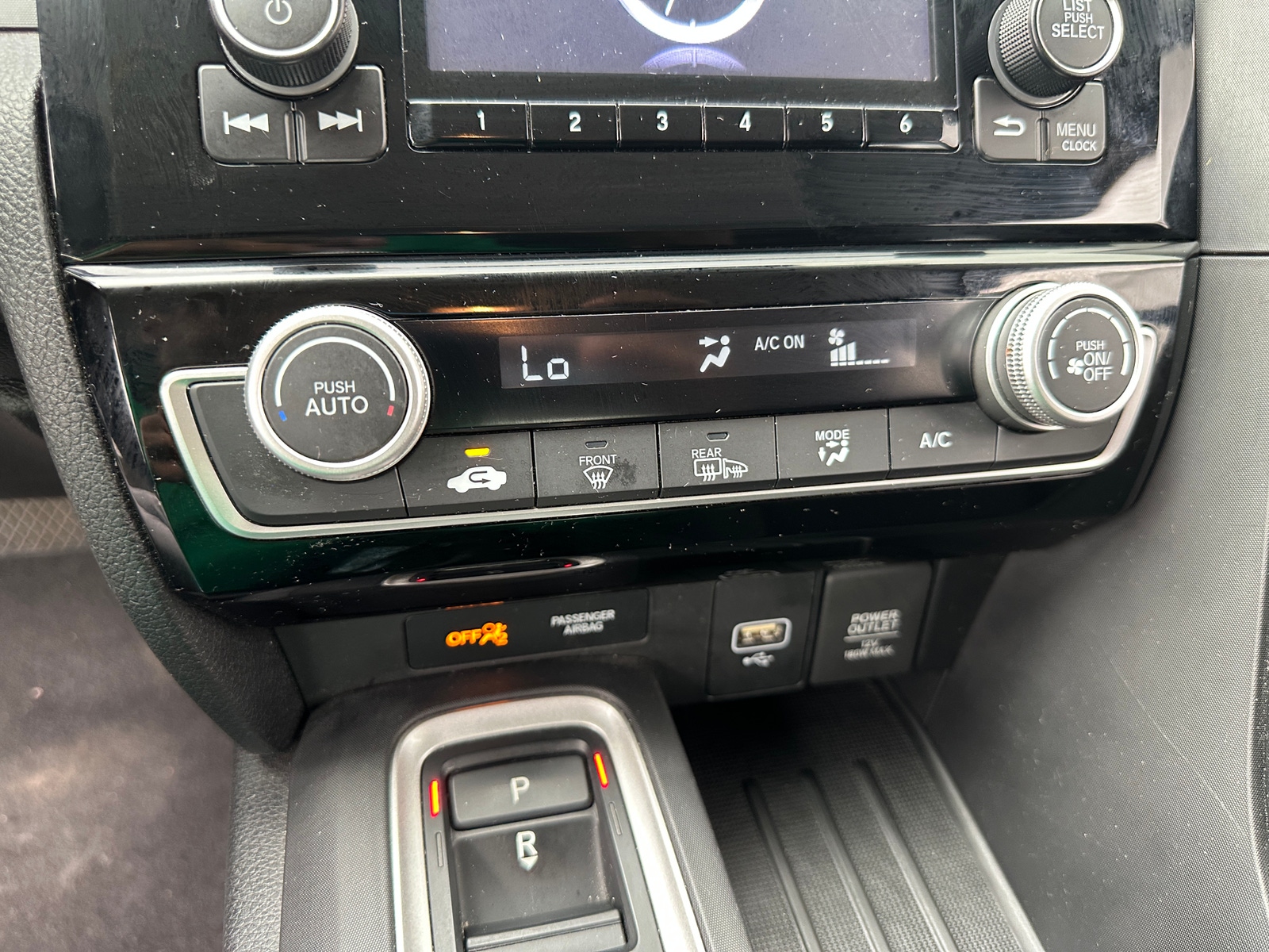 Thumbnail: 2019 Honda Insight - 4