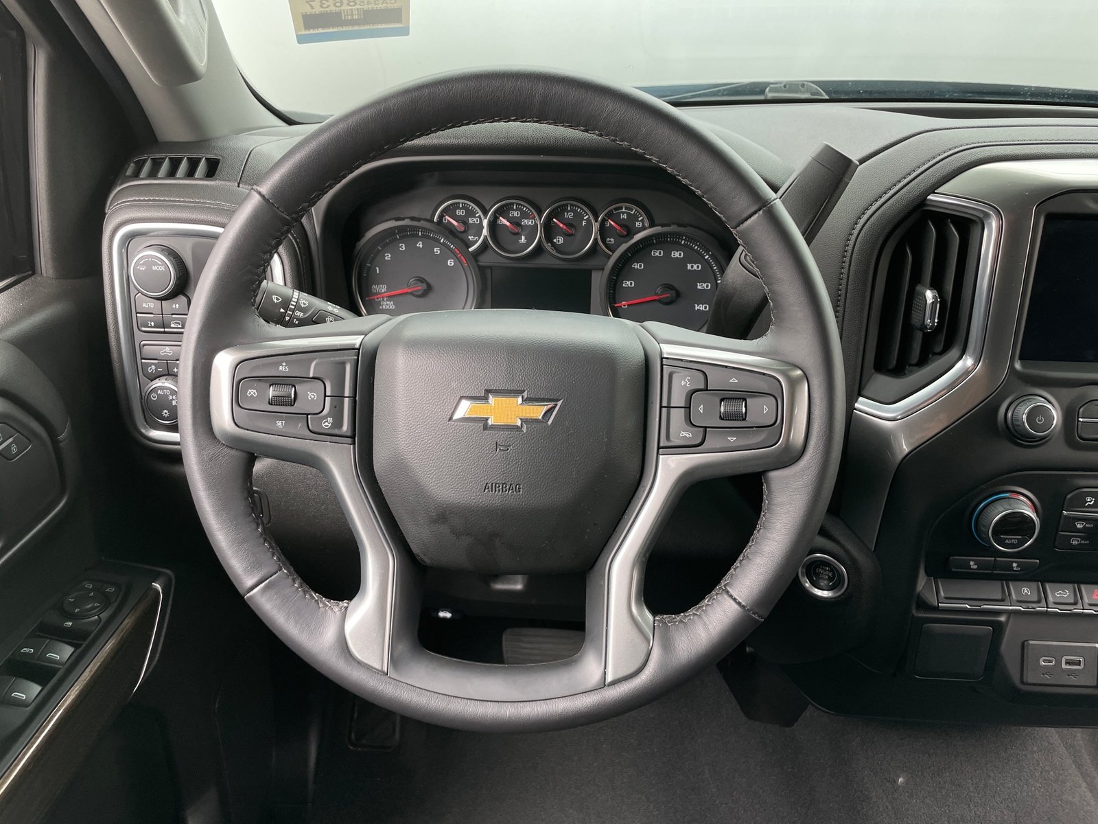 Thumbnail: 2022 Chevrolet Silverado 1500 - 5
