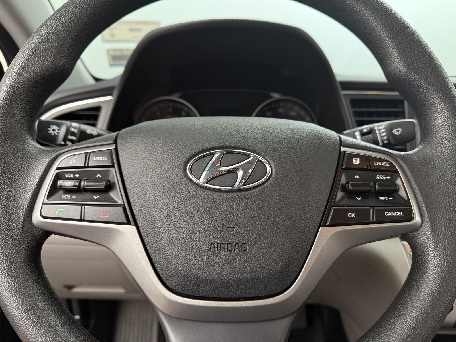 Thumbnail: 2018 Hyundai Elantra - 5