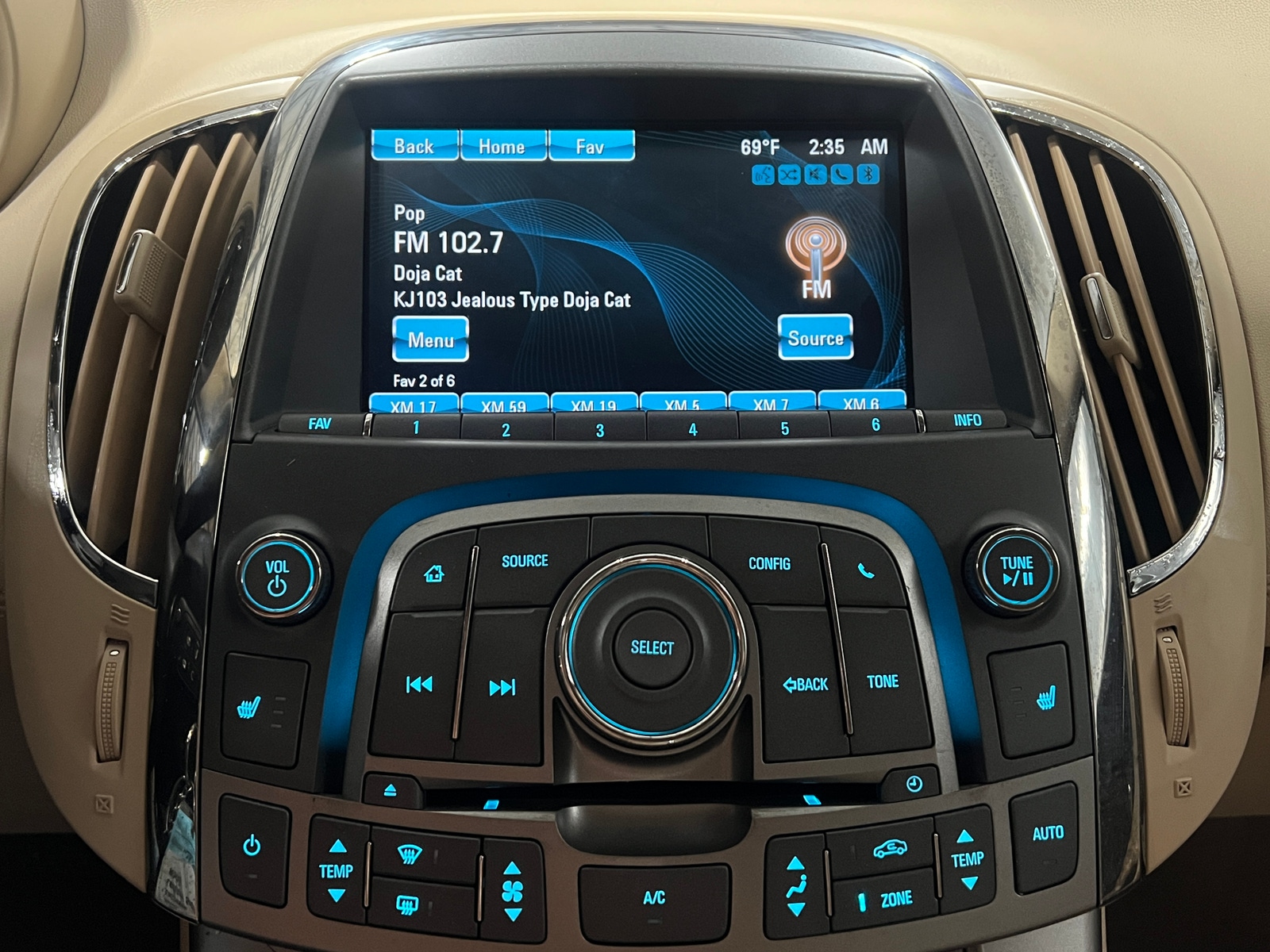 Thumbnail: 2013 Buick LaCrosse - 3