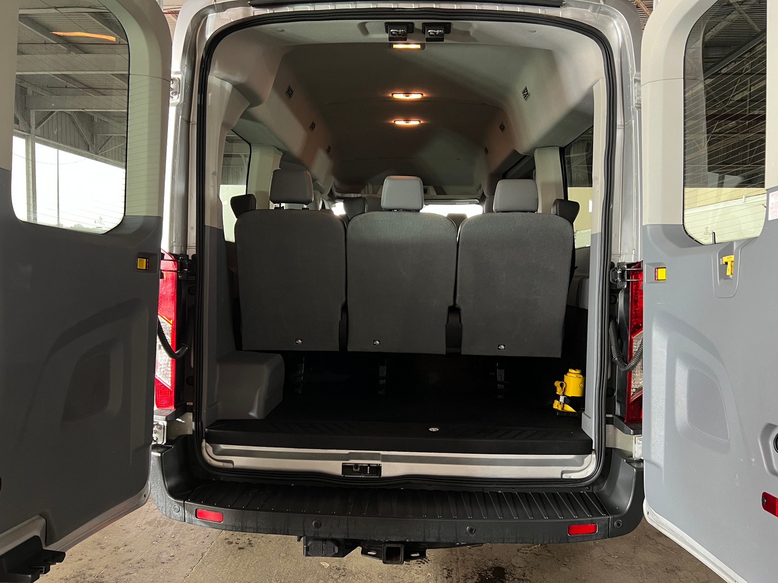 Thumbnail: 2018 Ford Transit Series - 7