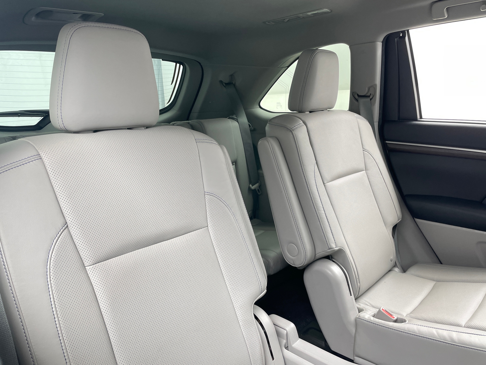 Thumbnail: 2014 Toyota Highlander - 5