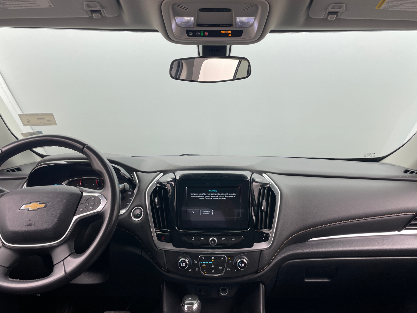 Thumbnail: 2019 Chevrolet Traverse - 3
