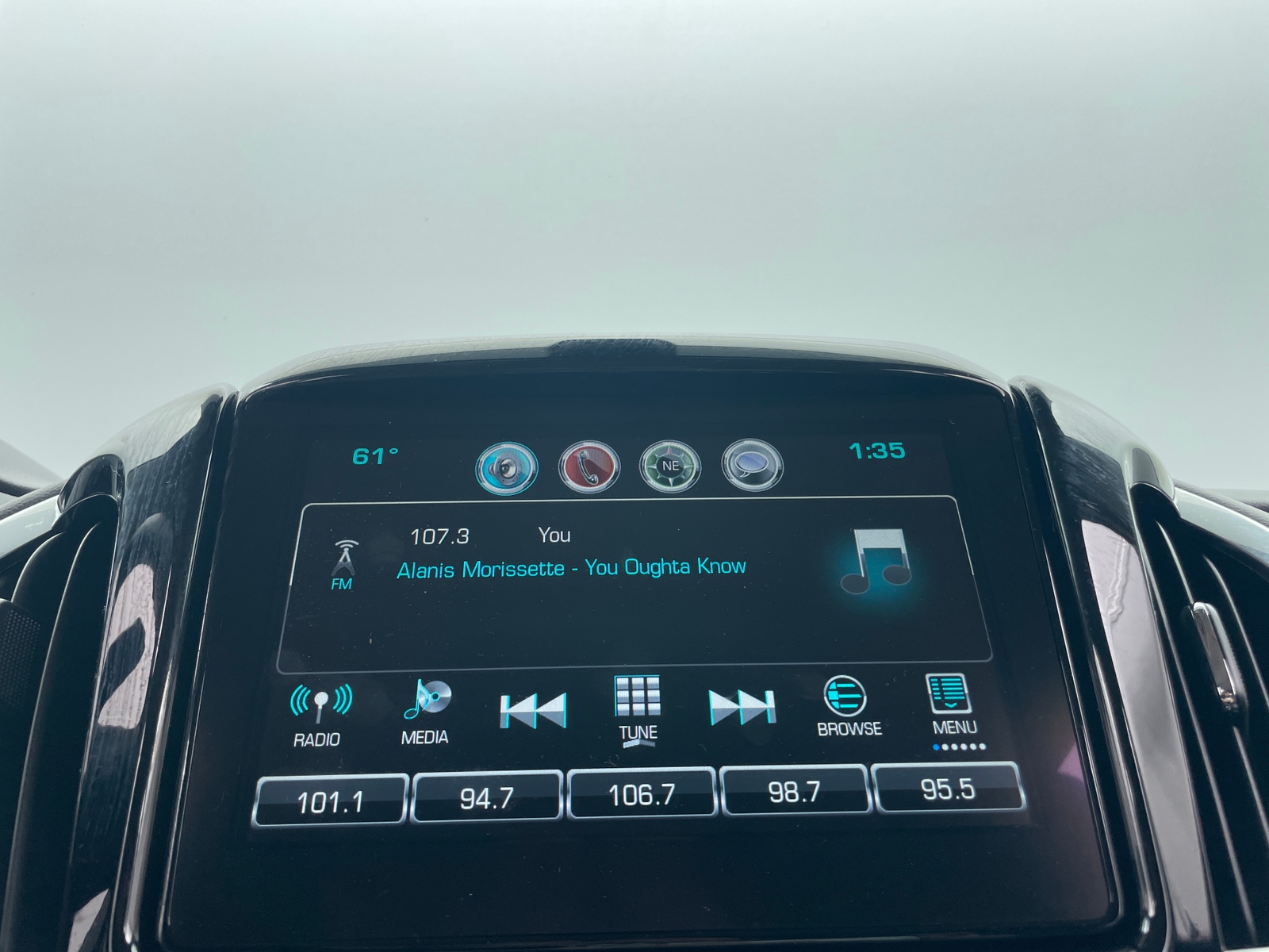 Thumbnail: 2019 Chevrolet Traverse - 4