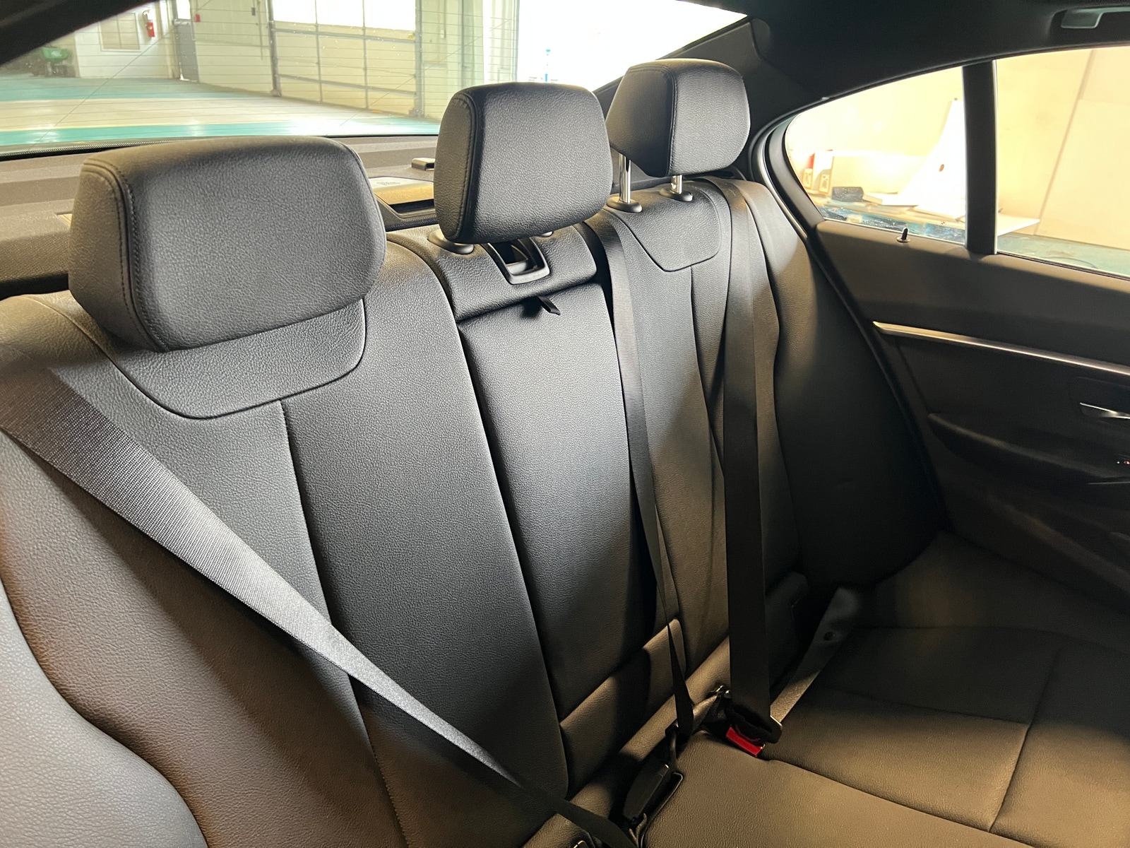 Thumbnail: 2017 BMW 3 Series - 5