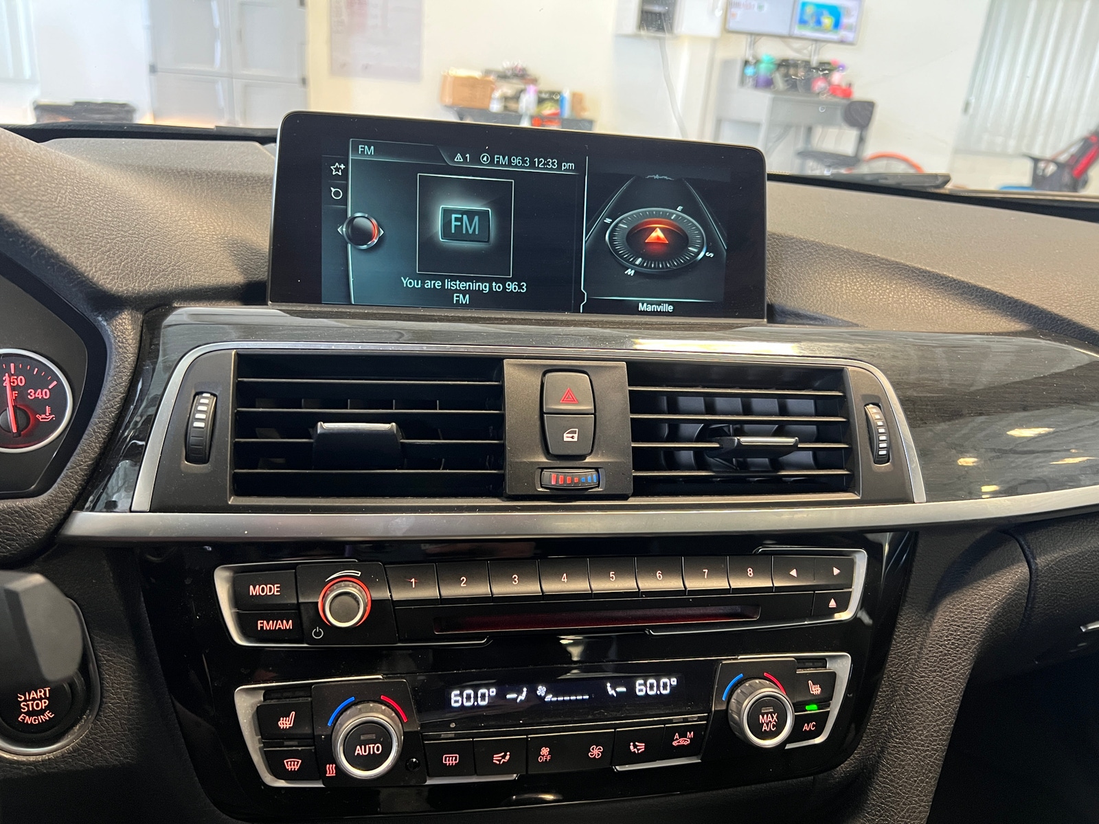 Thumbnail: 2017 BMW 3 Series - 3