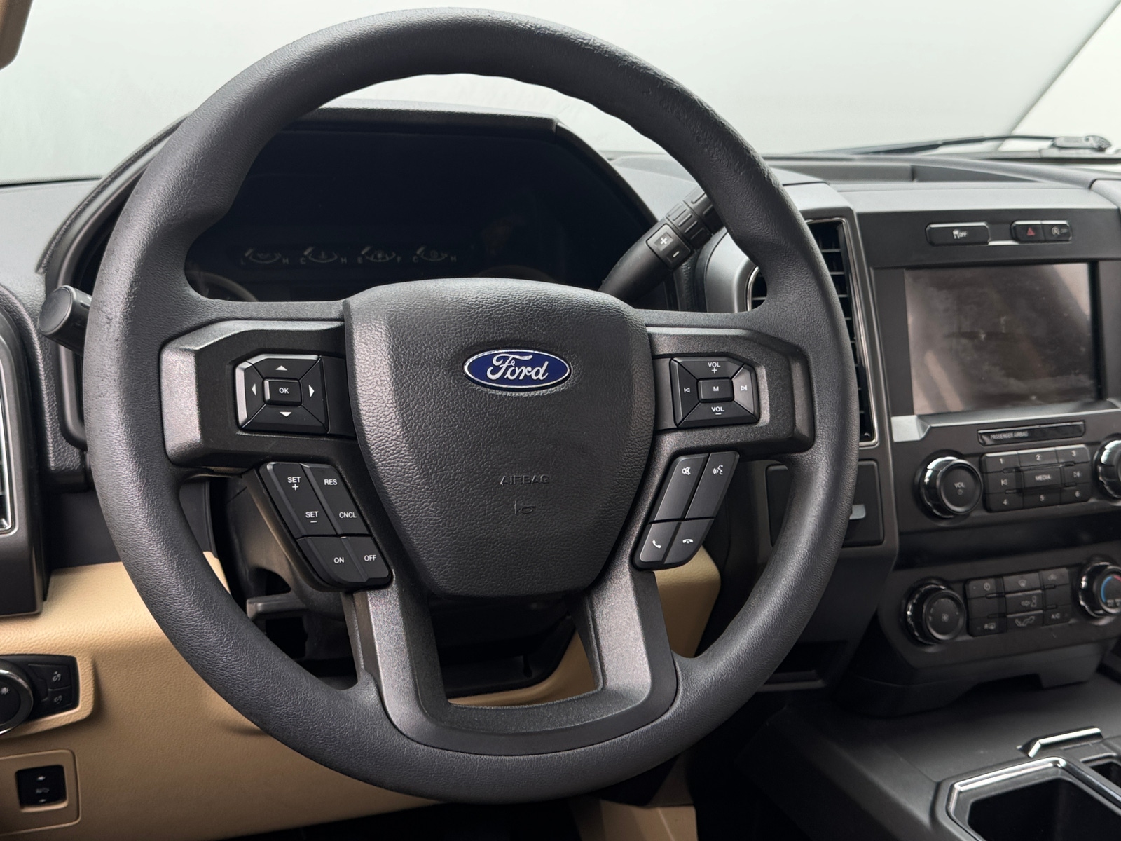 Thumbnail: 2020 Ford Econoline - 5