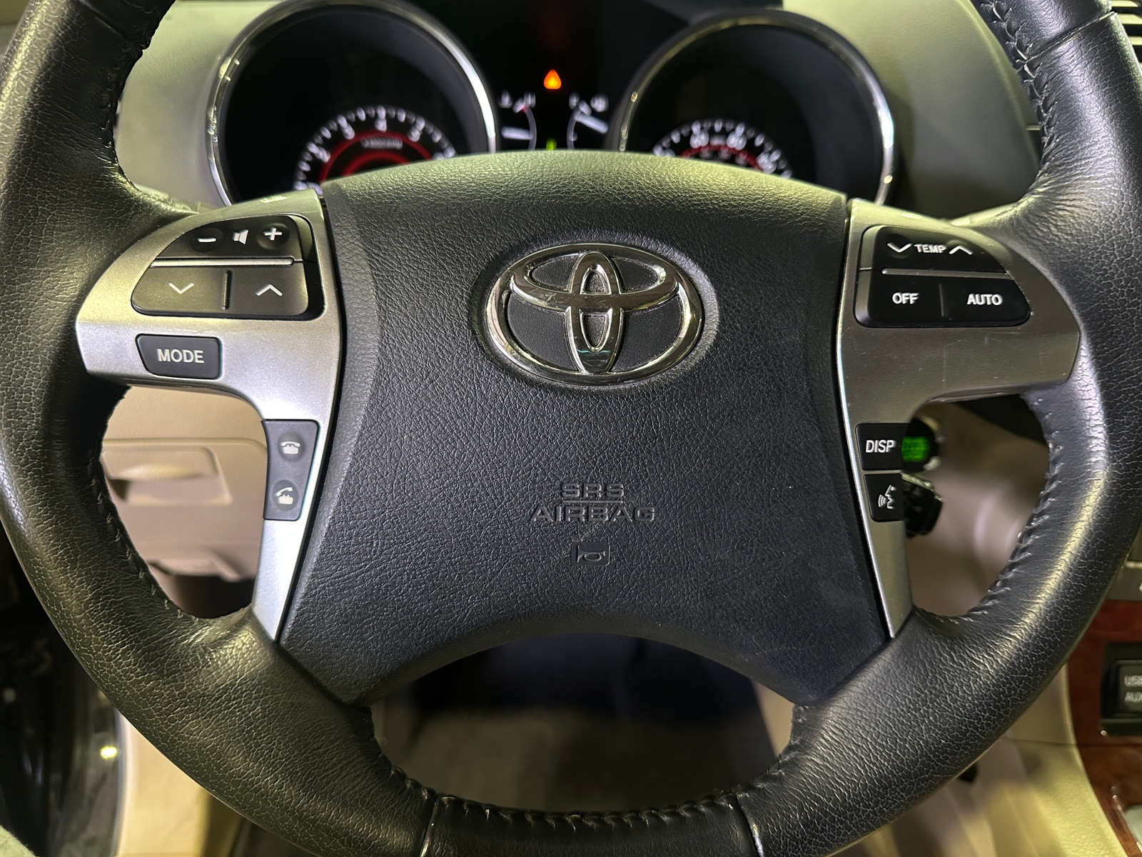 Thumbnail: 2013 Toyota Highlander - 4