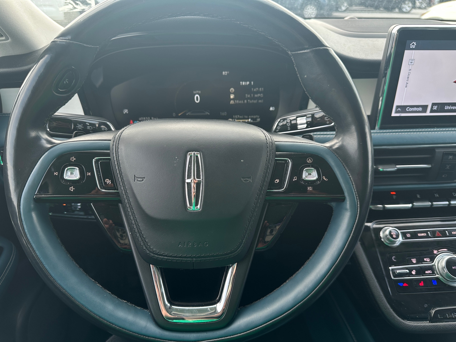 Thumbnail: 2020 Lincoln Corsair - 4