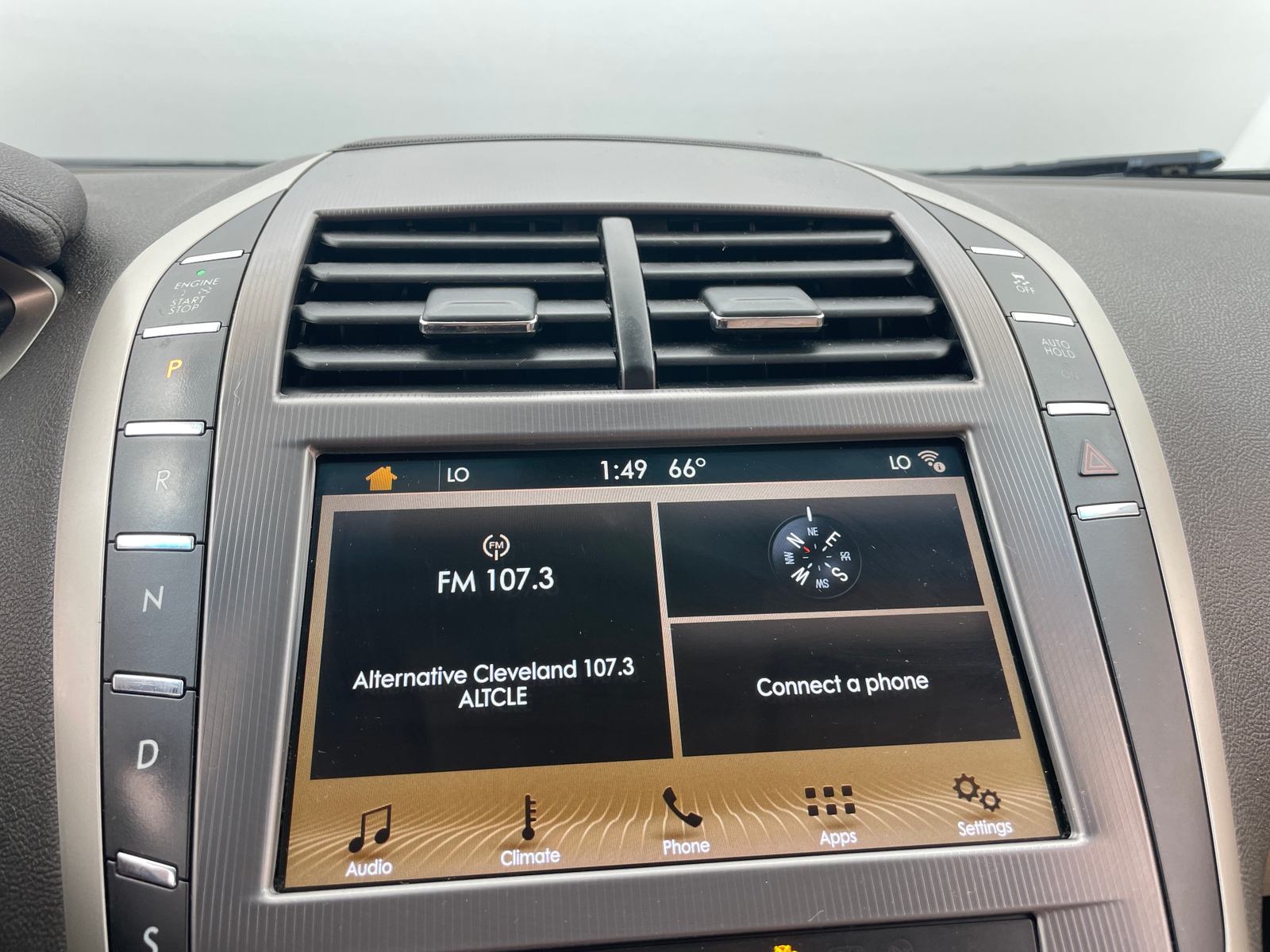 Thumbnail: 2017 Lincoln MKZ - 3