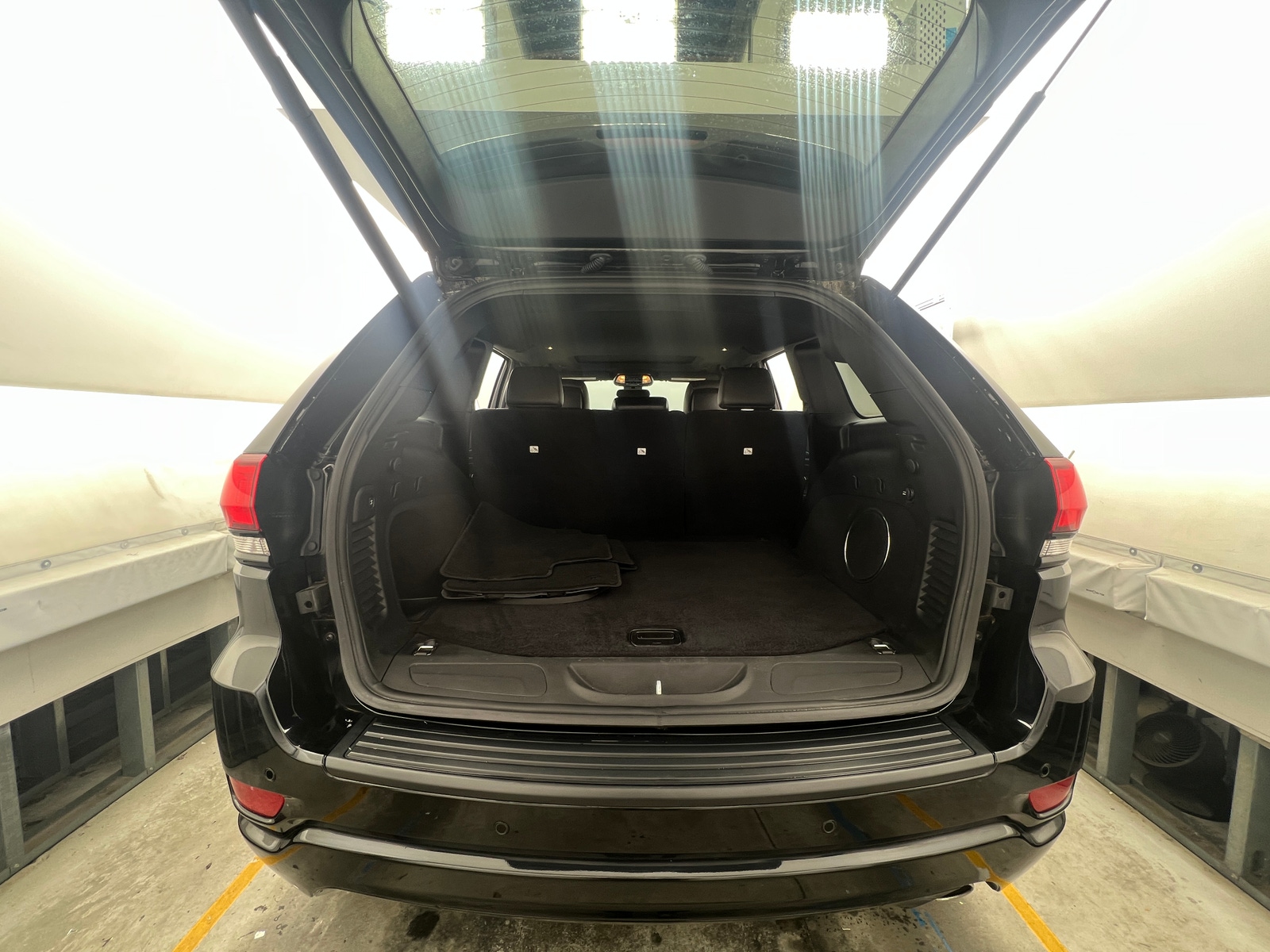Thumbnail: 2021 Jeep Grand Cherokee - 7