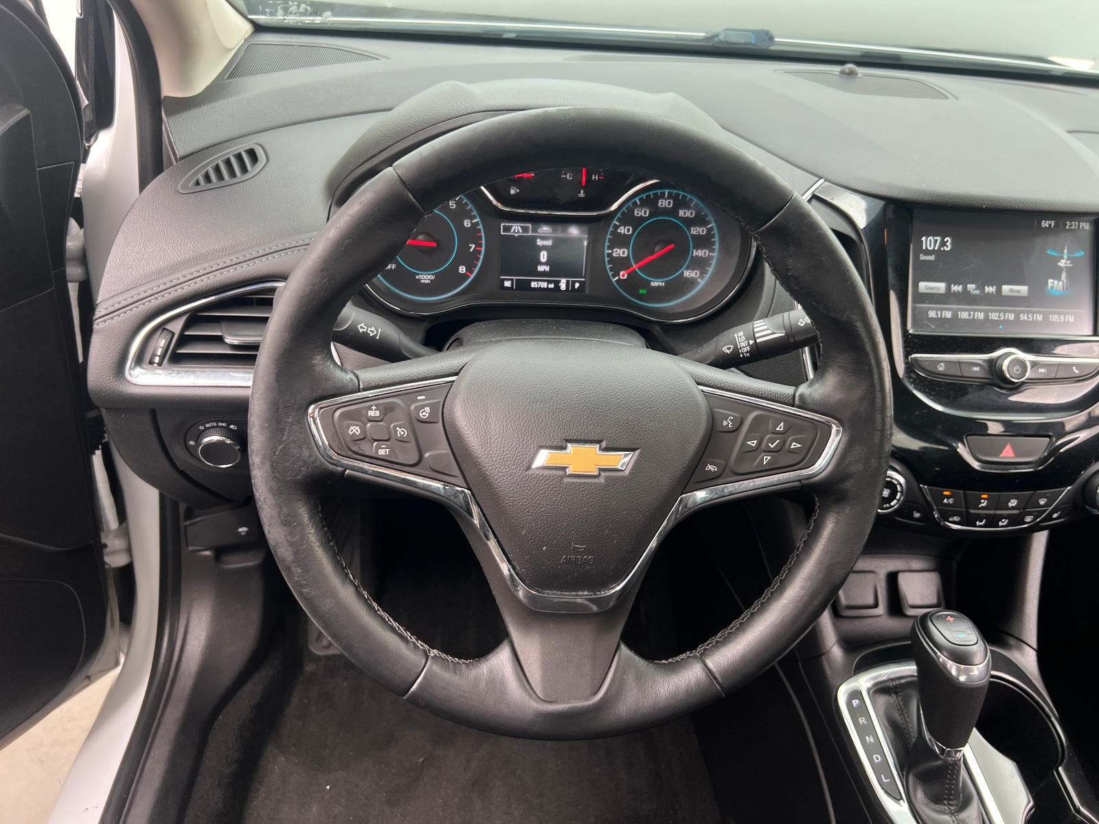 Thumbnail: 2017 Chevrolet Cruze - 4