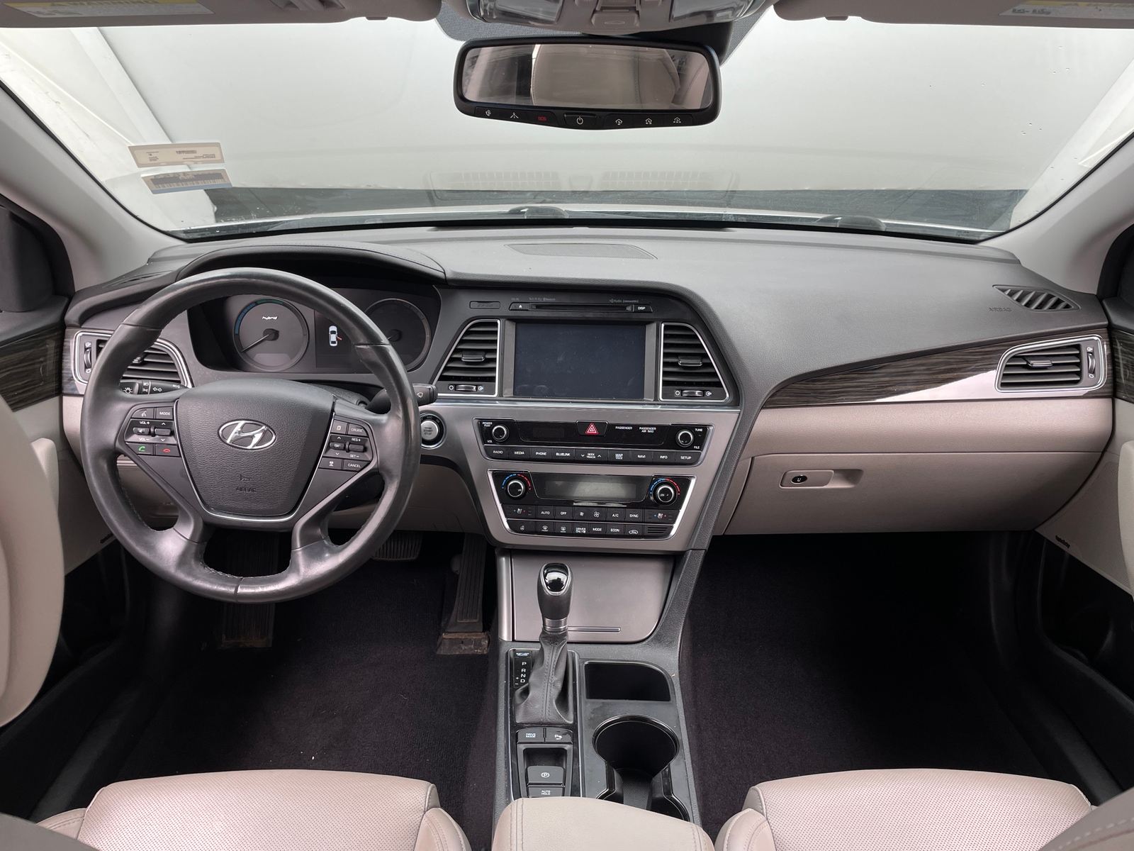 Thumbnail: 2016 Hyundai Sonata - 2