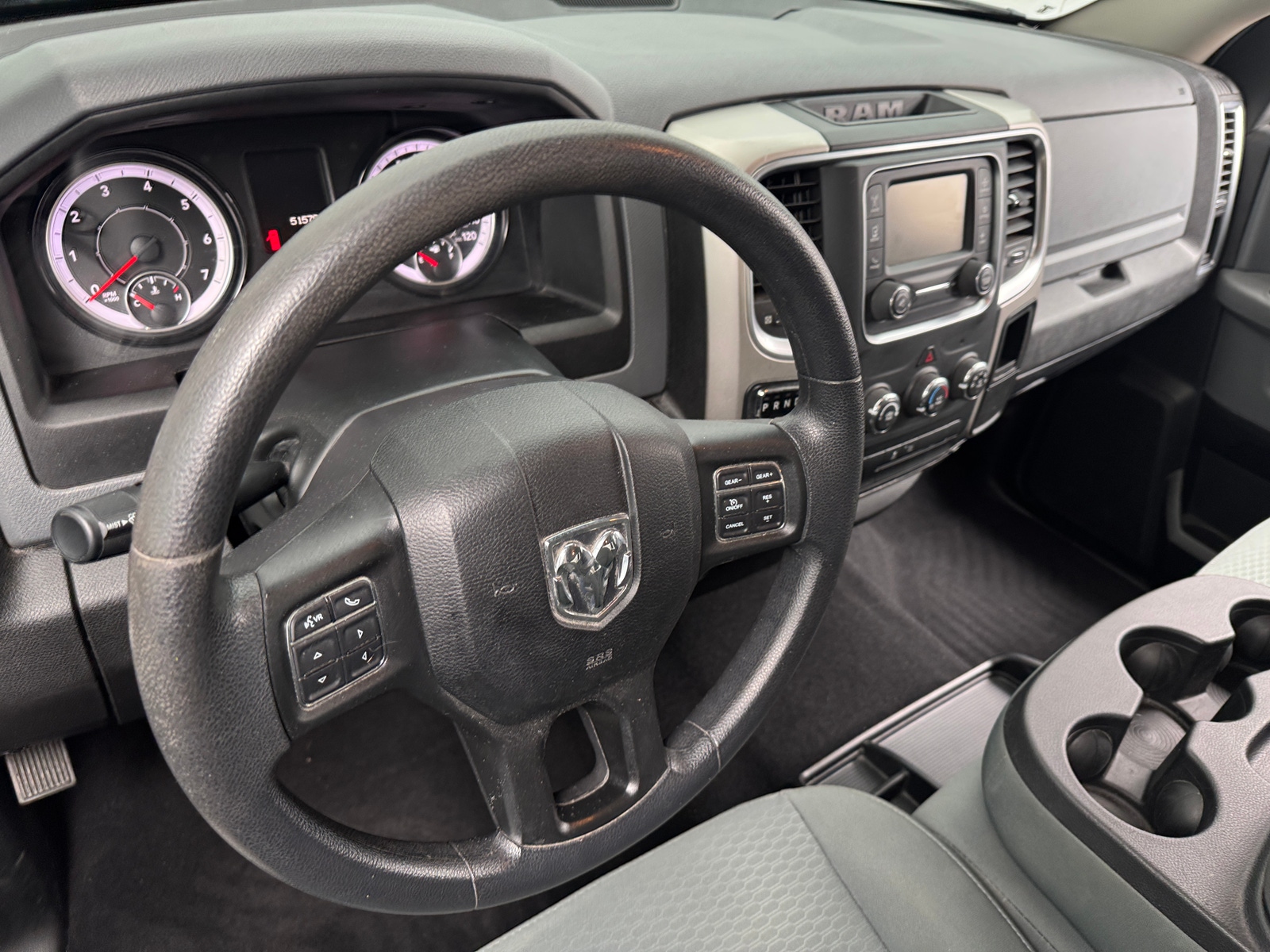 Thumbnail: 2020 RAM 1500 Classic - 3