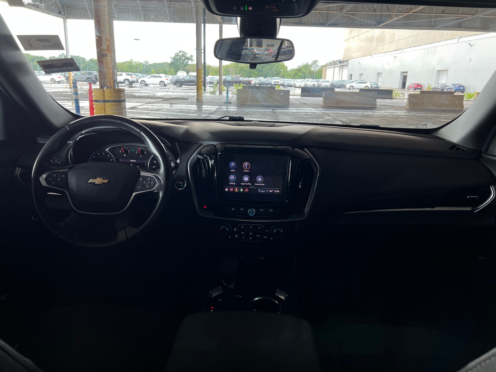 Thumbnail: 2022 Chevrolet Traverse - 3