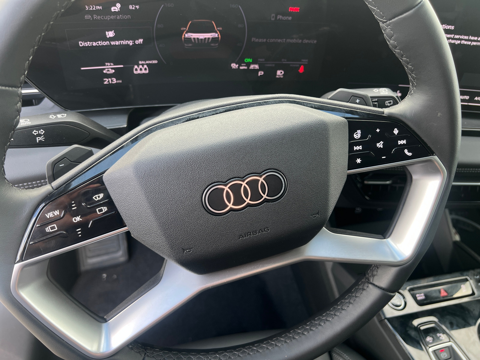 Thumbnail: 2025 Audi Q6 e-tron - 4