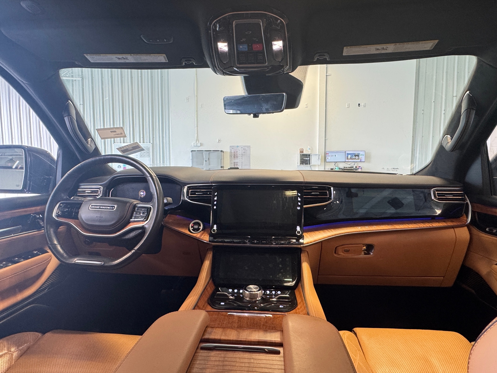 Thumbnail: 2022 Jeep Grand Wagoneer - 2