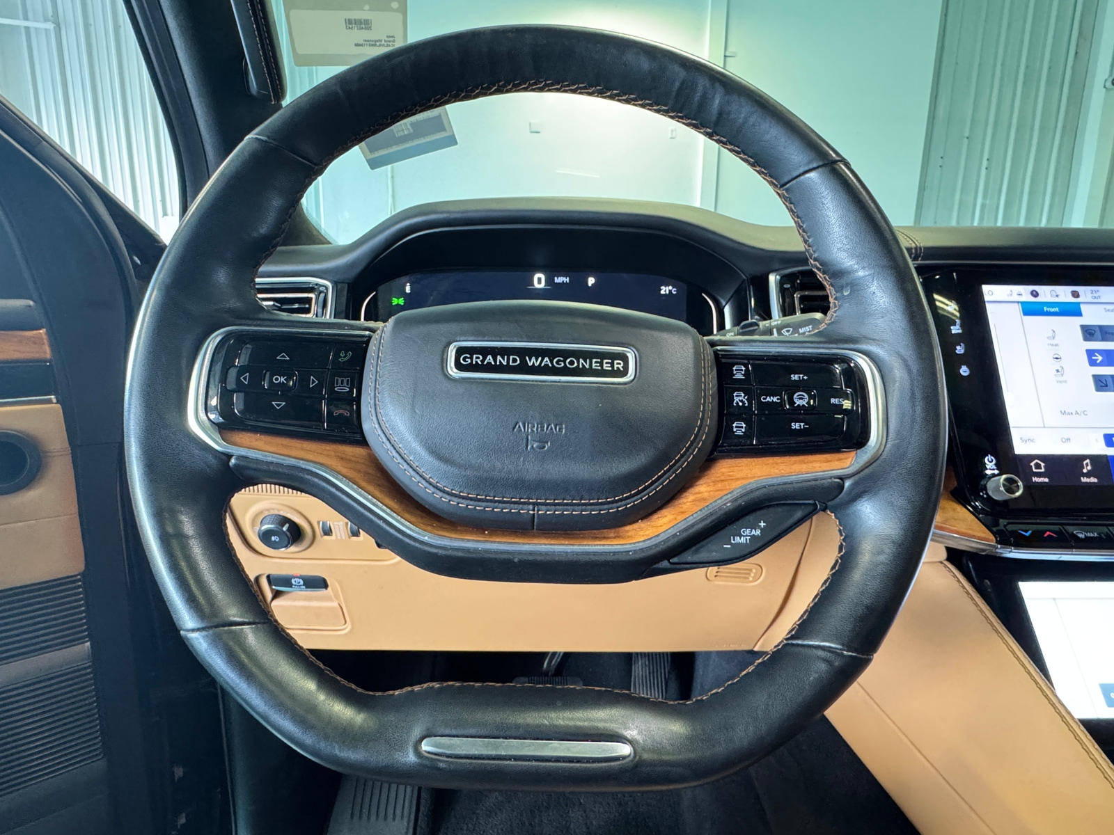 Thumbnail: 2022 Jeep Grand Wagoneer - 4