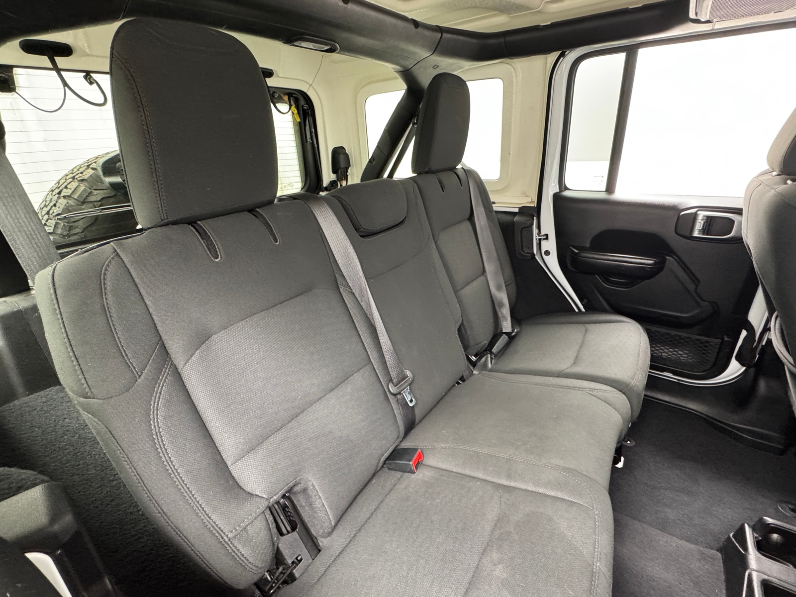 Thumbnail: 2019 Jeep Wrangler - 6