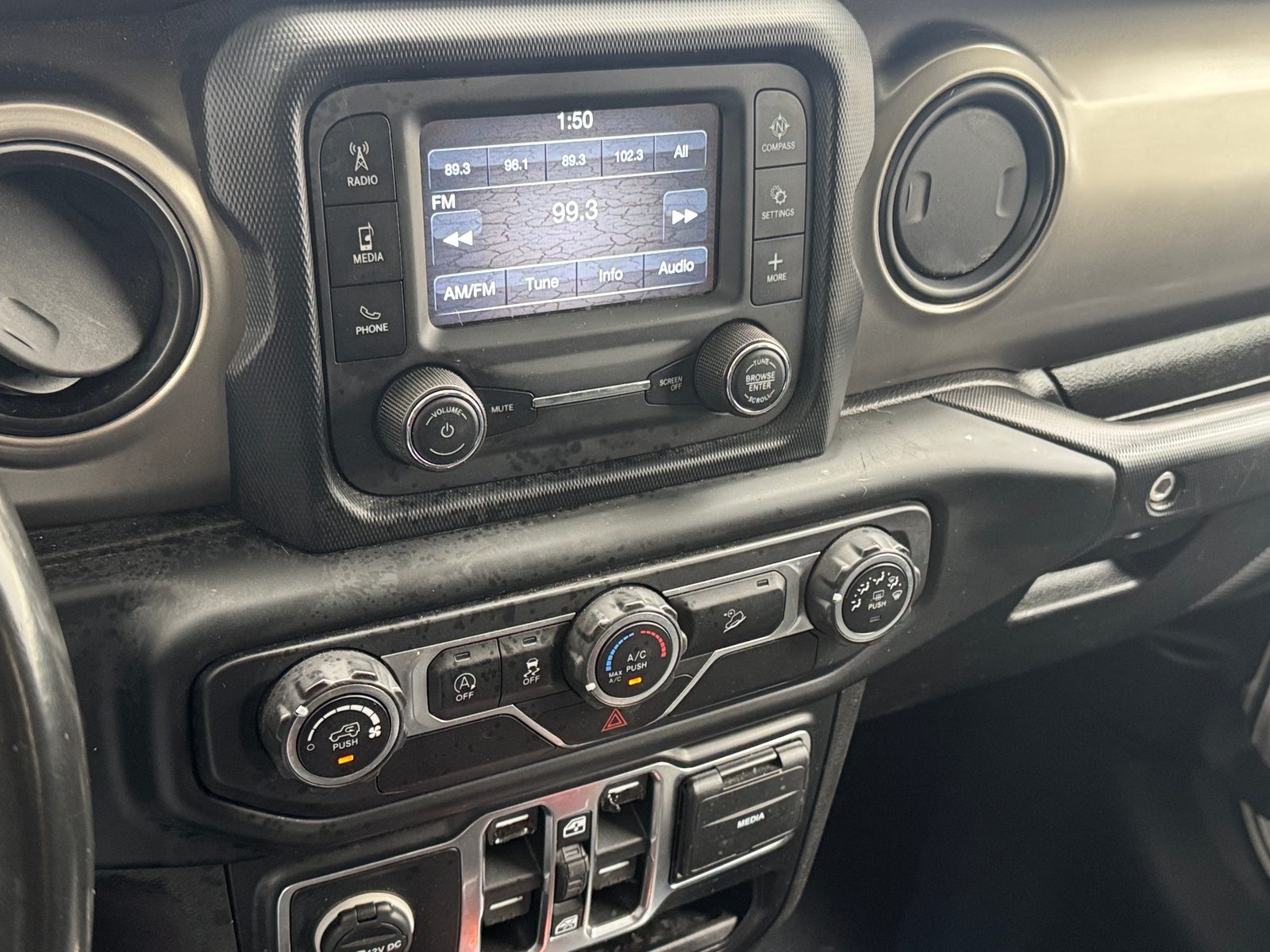 Thumbnail: 2019 Jeep Wrangler - 4