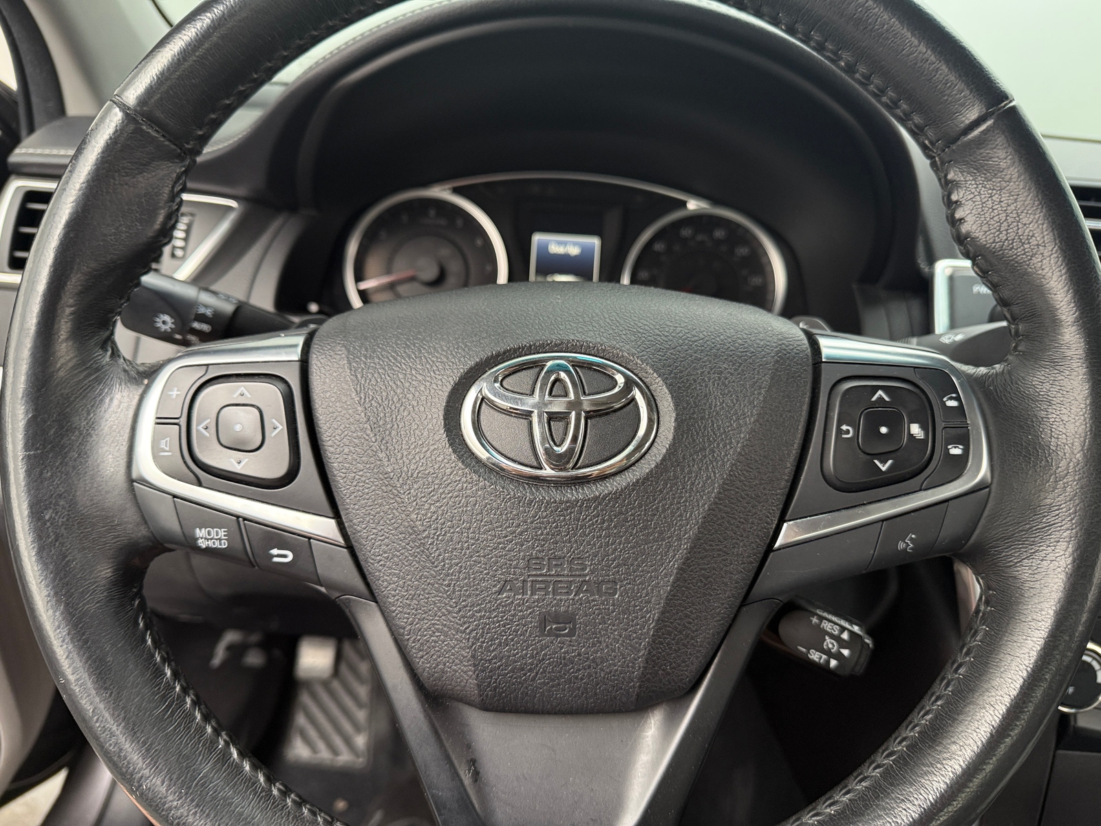 Thumbnail: 2016 Toyota Camry - 5